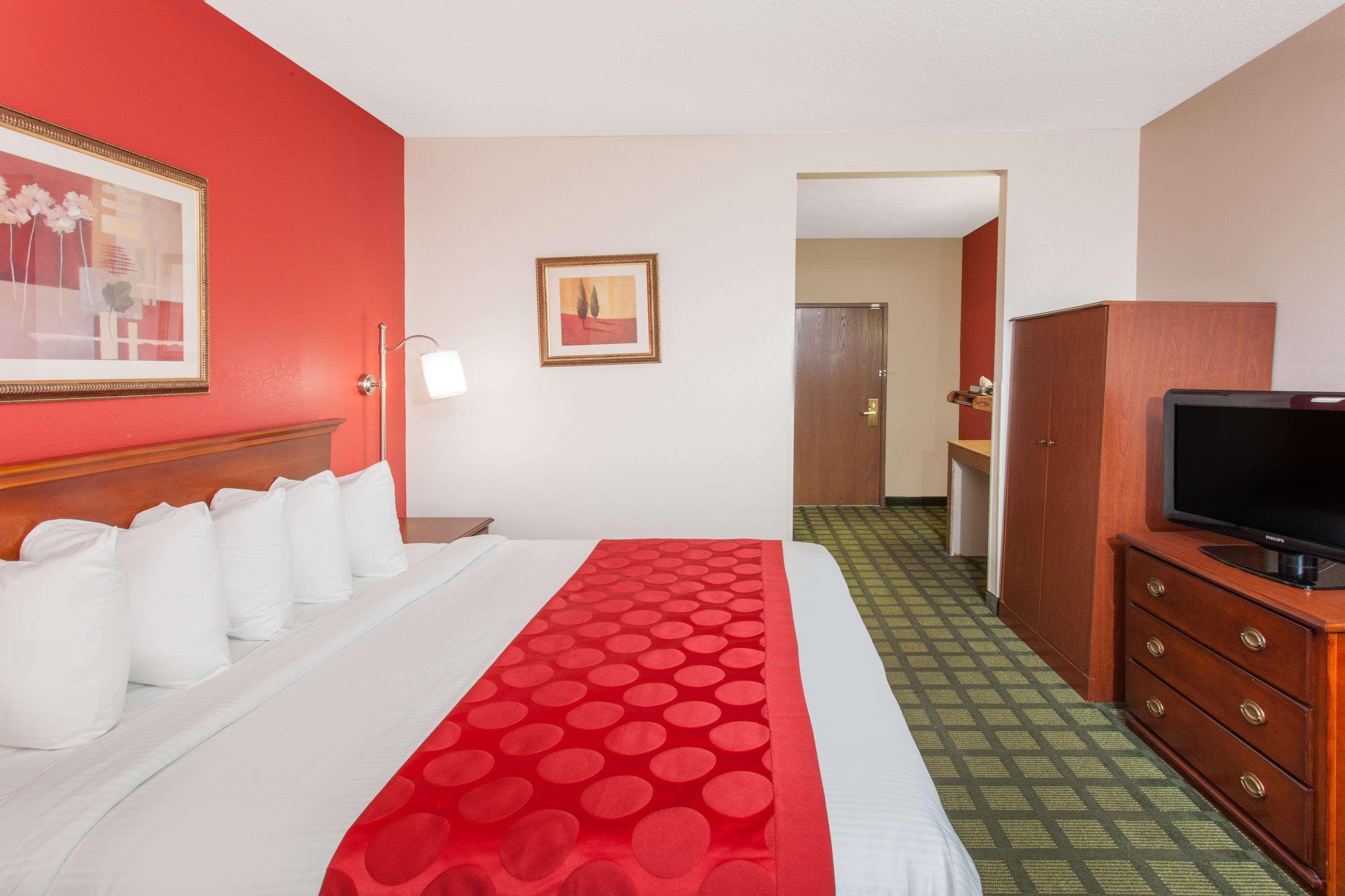 Ramada Limited Decatur Hotel Forsyth Buitenkant foto